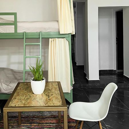 שקודר Canarin Hostel מראה חיצוני תמונה